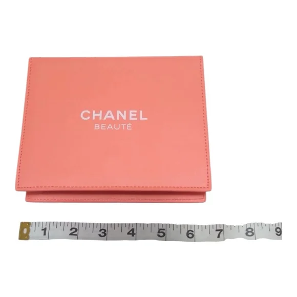 CHANEL Beauty Nature Getaway Pouch/Crossbody NIB
